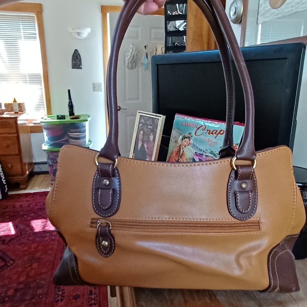 🎯 SOLD! - Nine West Vegan Leather Bag. Size 13x8" EUC! - Picture 10 of 16
